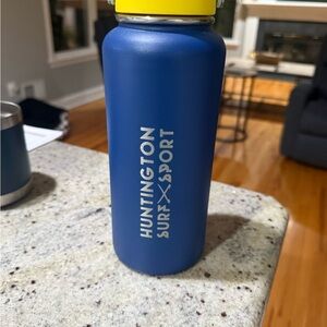 Huntington Surf Sport  Hydro Flask 32 oz wide mouth Blue Water Bottle